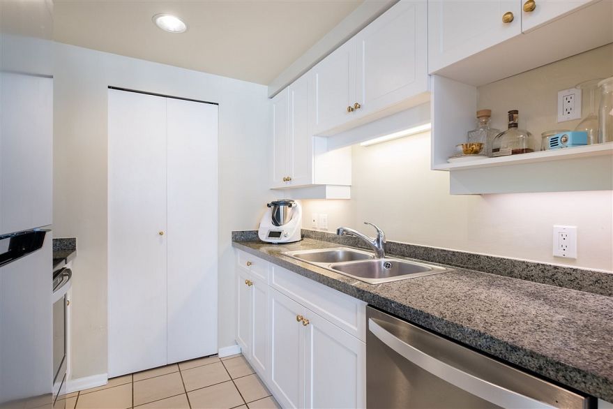 907 1288 Marinaside Crescent