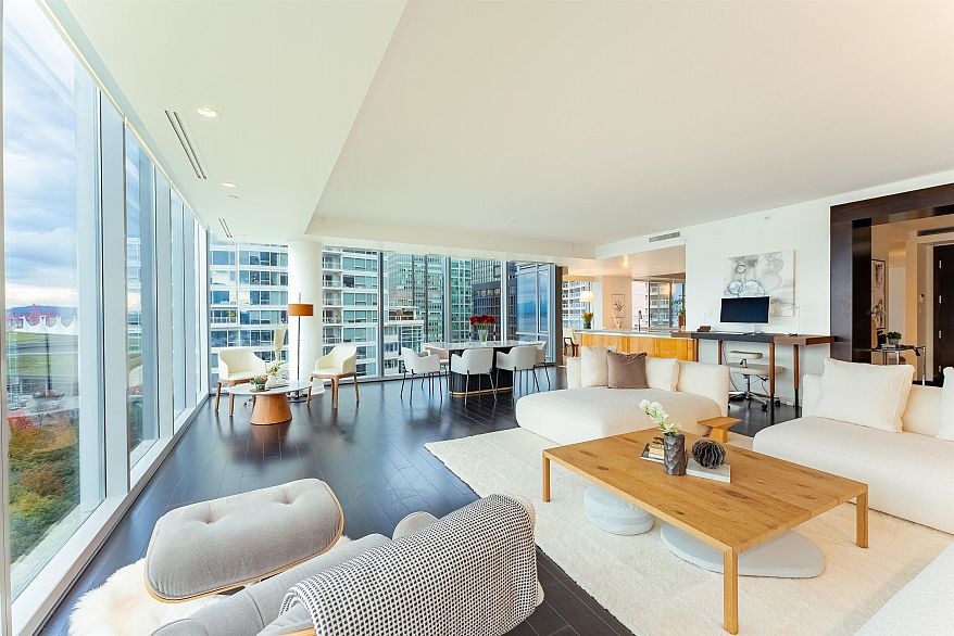 1402 1169 W Cordova Street