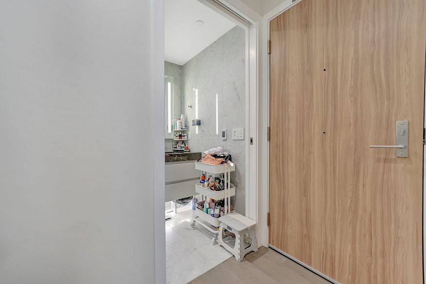 602 7418 Paulson Street