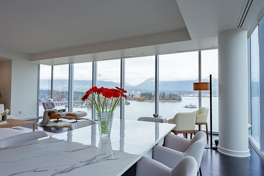 1402 1169 W Cordova Street