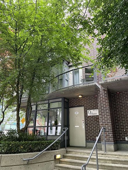 891 Helmcken Street