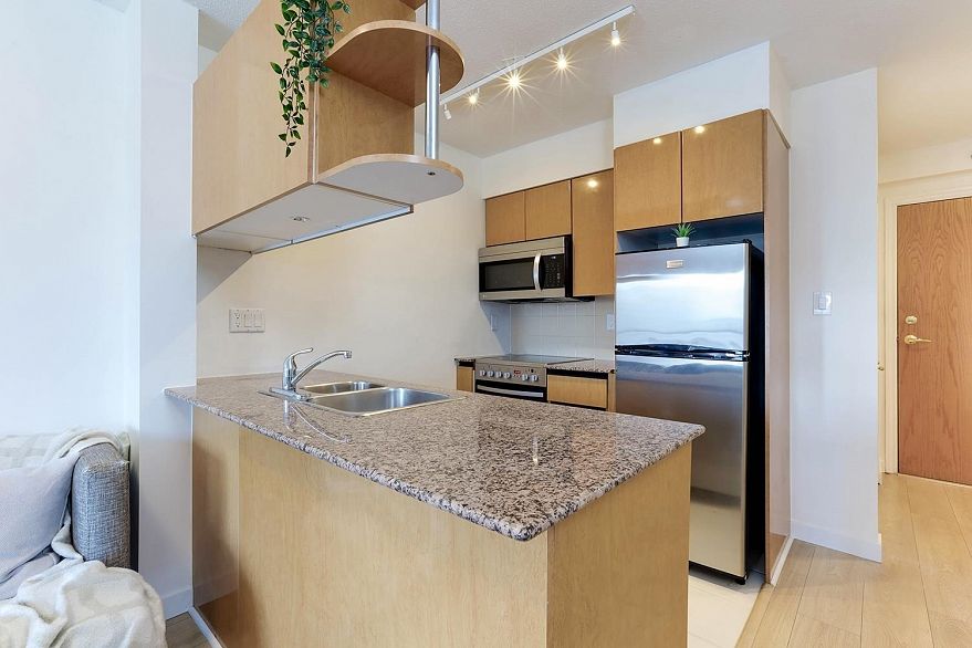 1105 1189 Howe Street