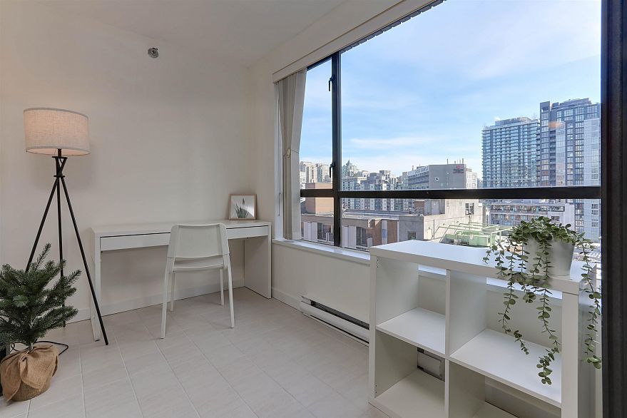 1105 1189 Howe Street