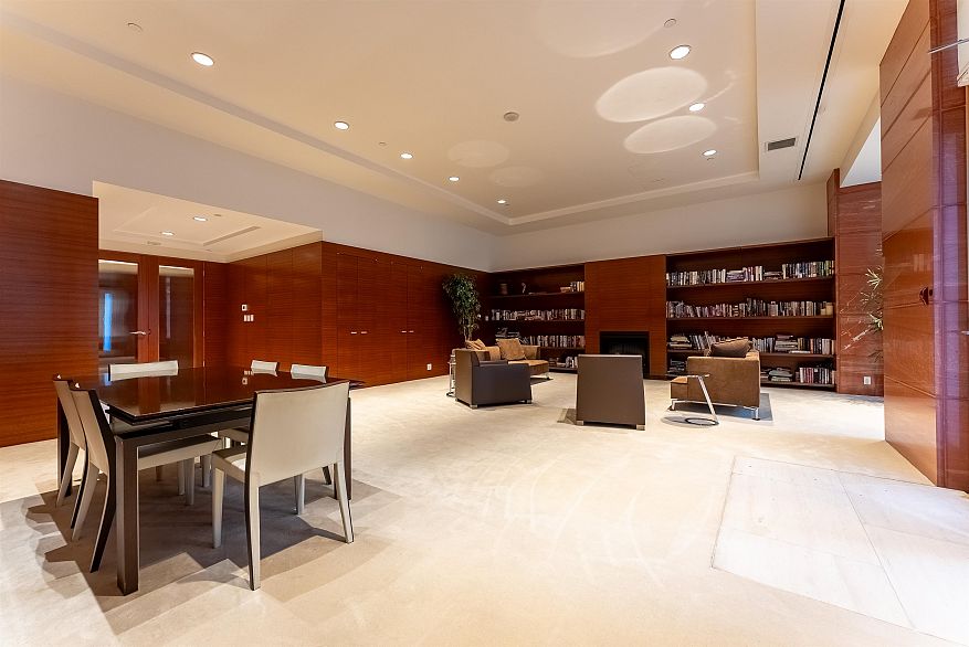 1402 1169 W Cordova Street