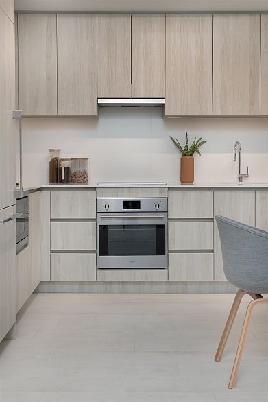 212 4928 Quebec Street