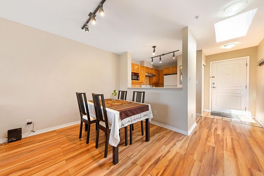 412 3333 W 4th Avenue