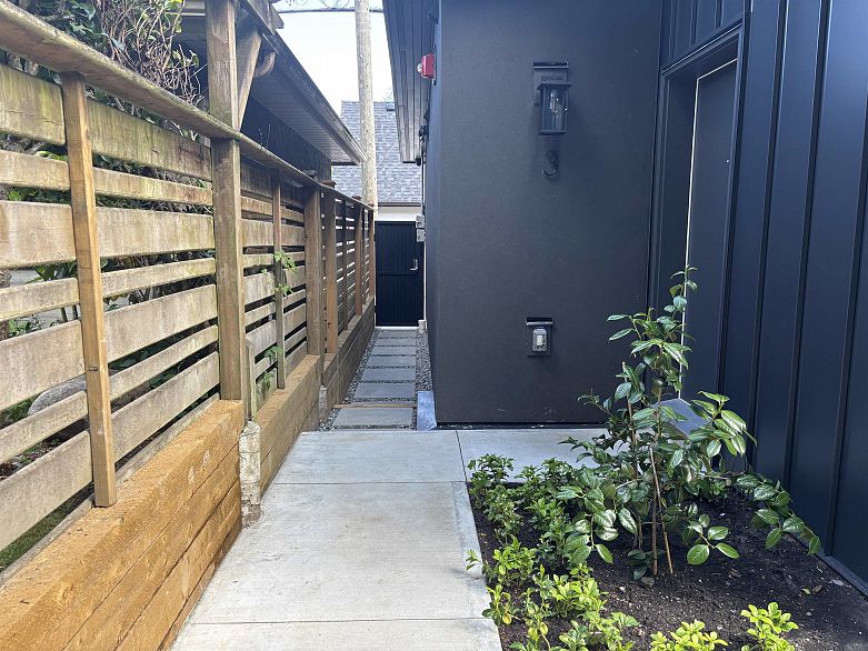 Leanway 4456 W 6TH AVENUE, Vancouver BC V6R 1V3