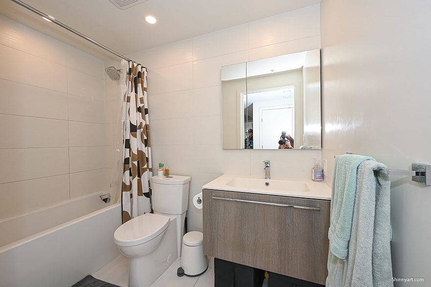 506 285 E 10th Avenue