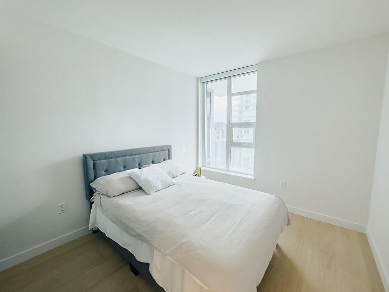 2911 1289 Hornby Street