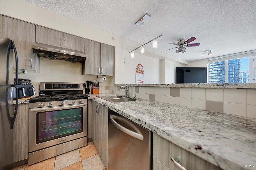 2610 63 Keefer Place