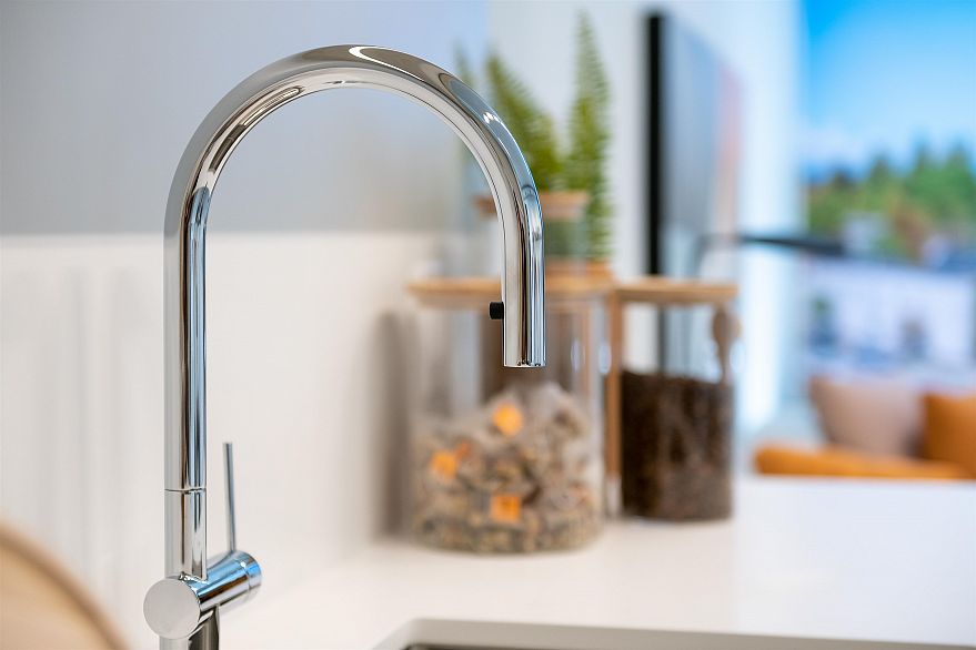 503 4928 Quebec Street