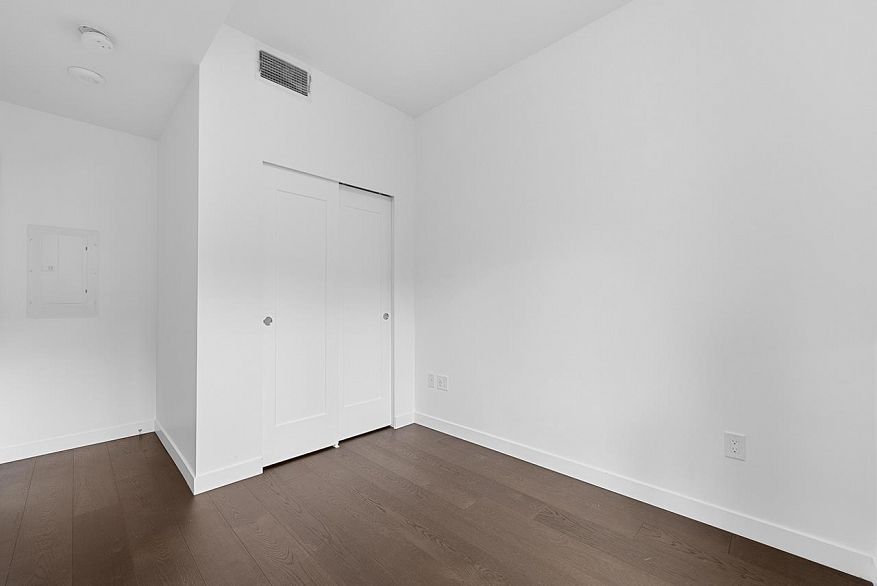 M106 5681 Birney Avenue