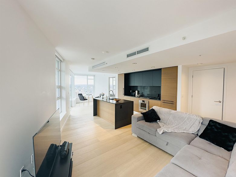 2911 1289 Hornby Street