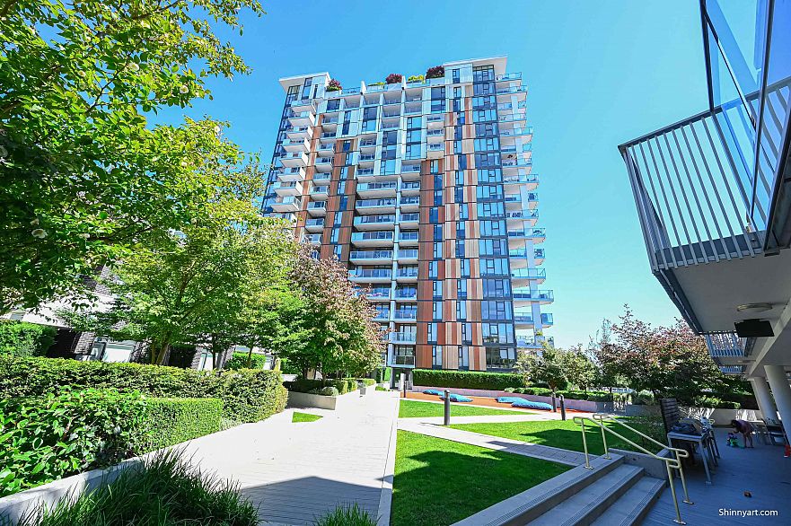 506 285 E 10th Avenue