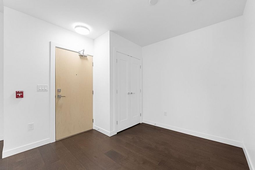 M106 5681 Birney Avenue