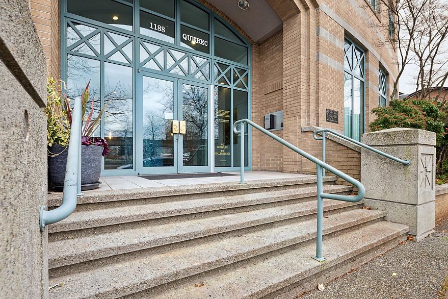 607 1188 Quebec Street