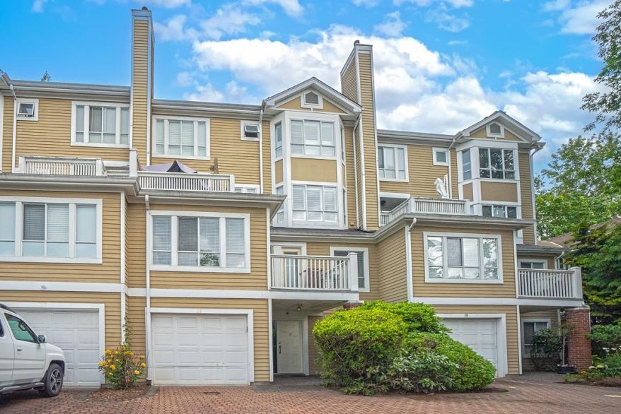 18 2658 Morningstar Crescent