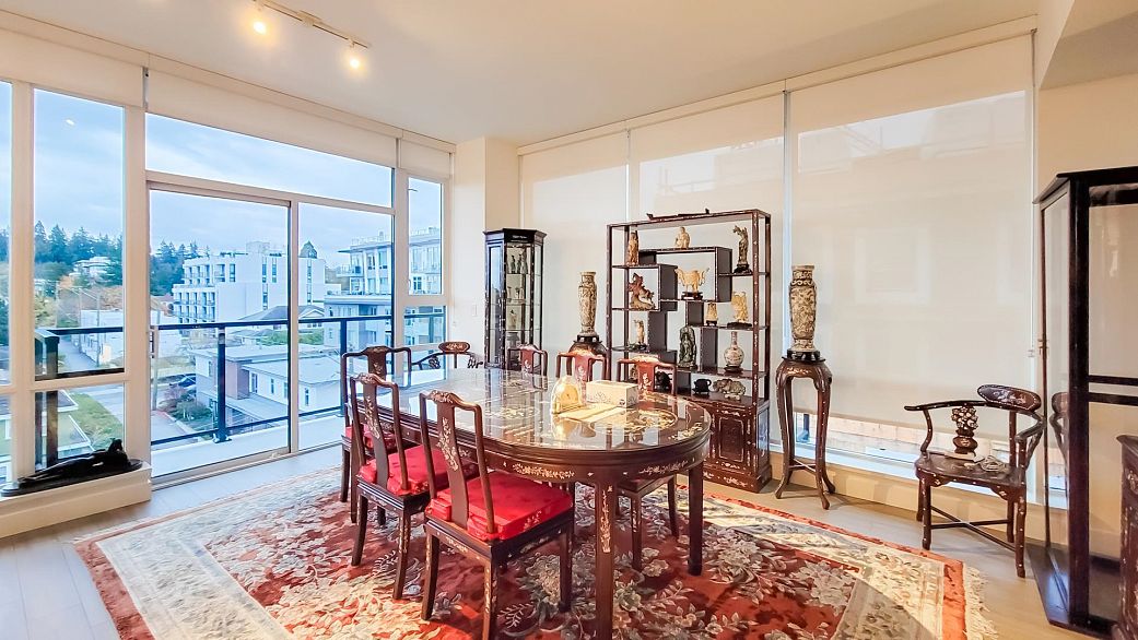 671 438 W King Edward Avenue