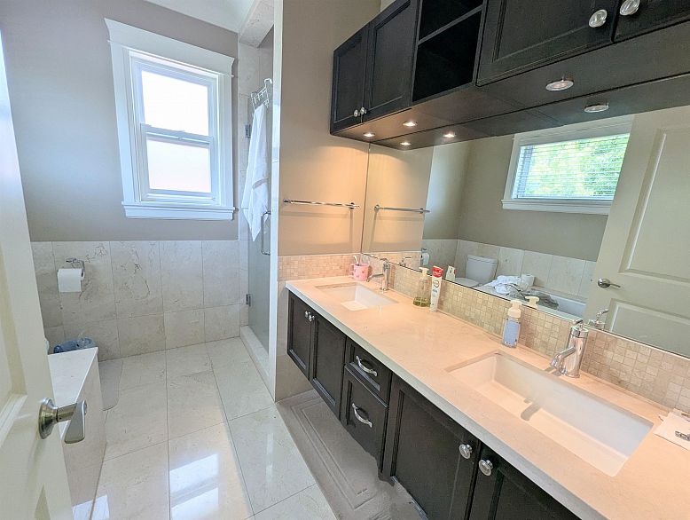 6466 Commercial Street