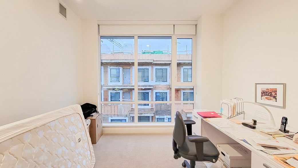 671 438 W King Edward Avenue