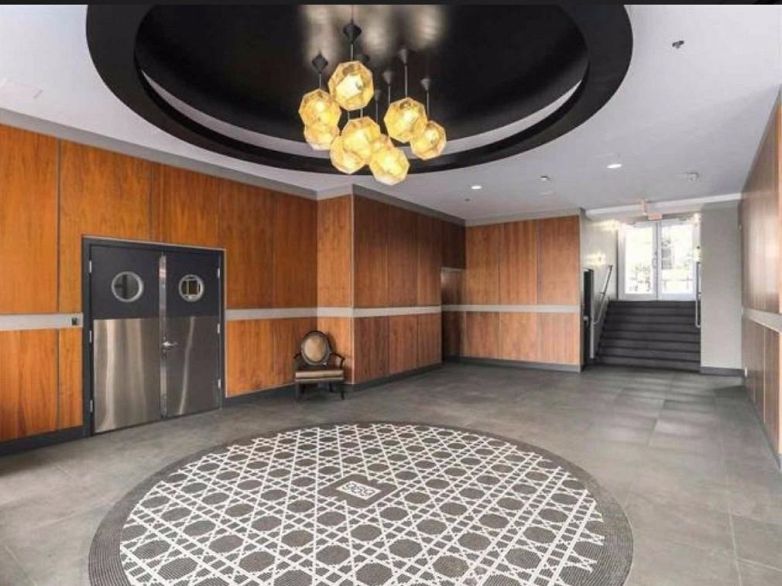 1602 989 Beatty Street