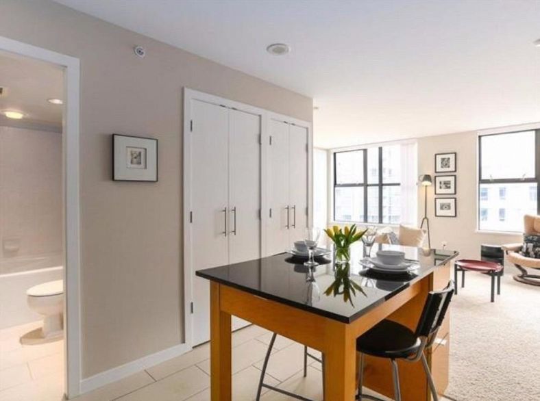 1602 989 Beatty Street