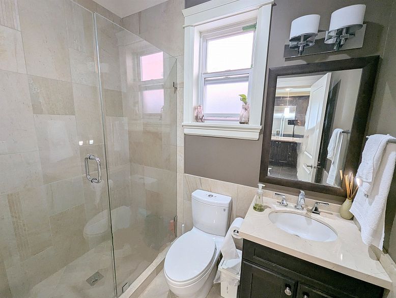 6466 Commercial Street