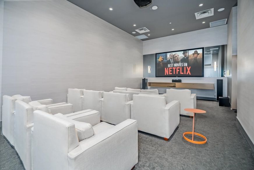 2110 1618 Quebec Street