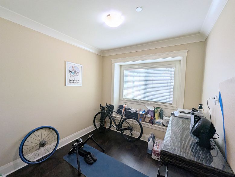 6466 Commercial Street