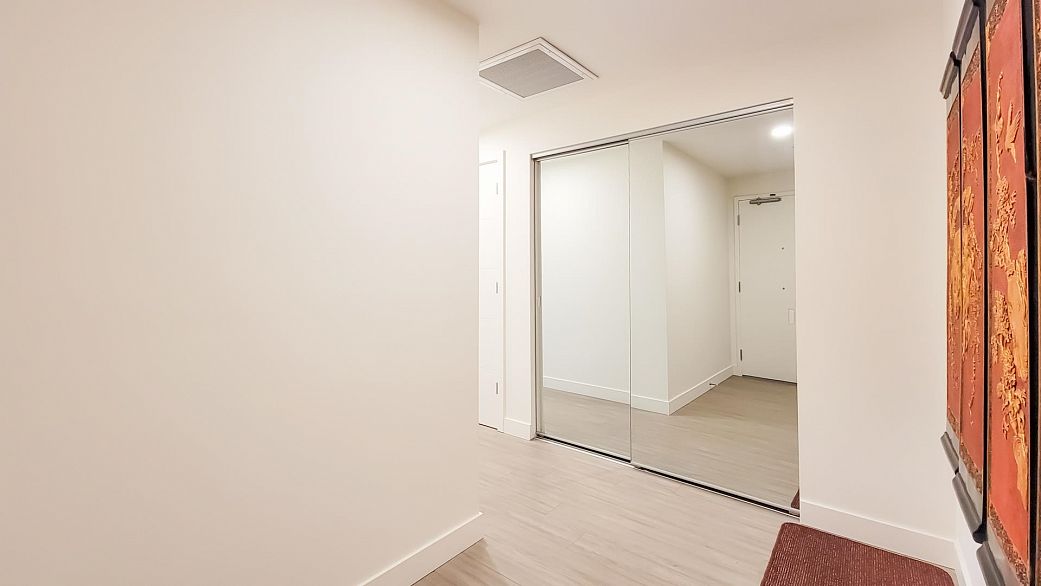 671 438 W King Edward Avenue