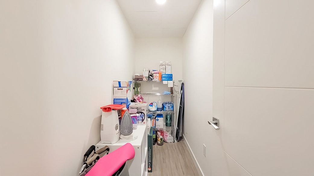 671 438 W King Edward Avenue