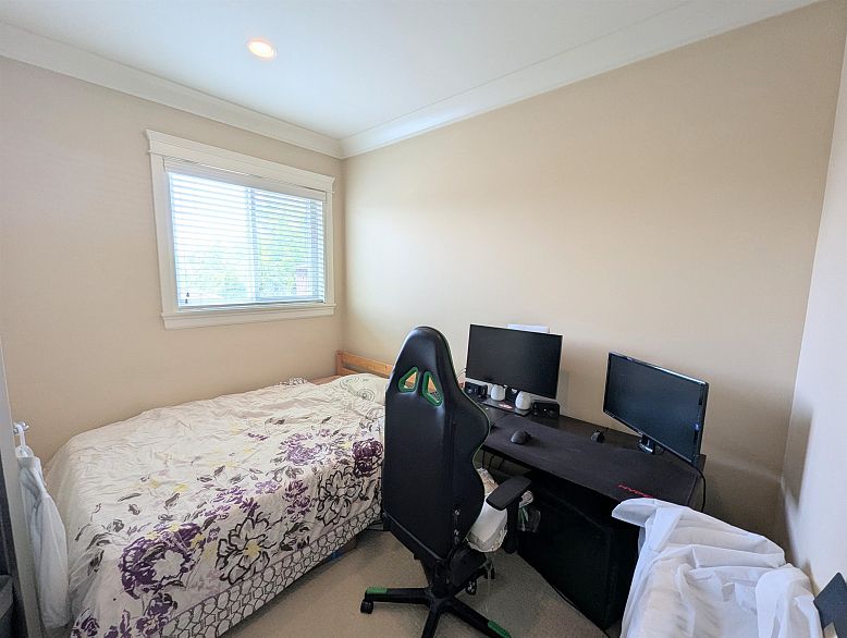 6466 Commercial Street