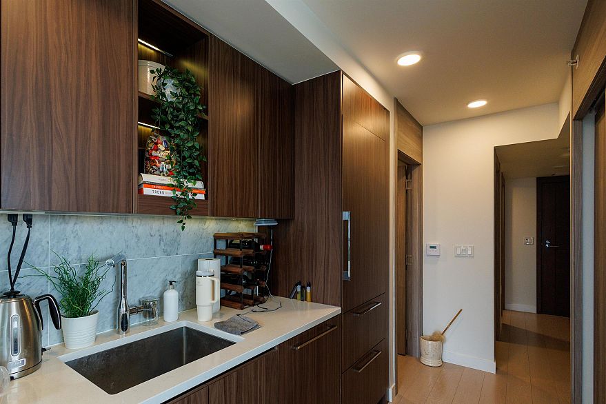 1809 455 SW Marine Drive