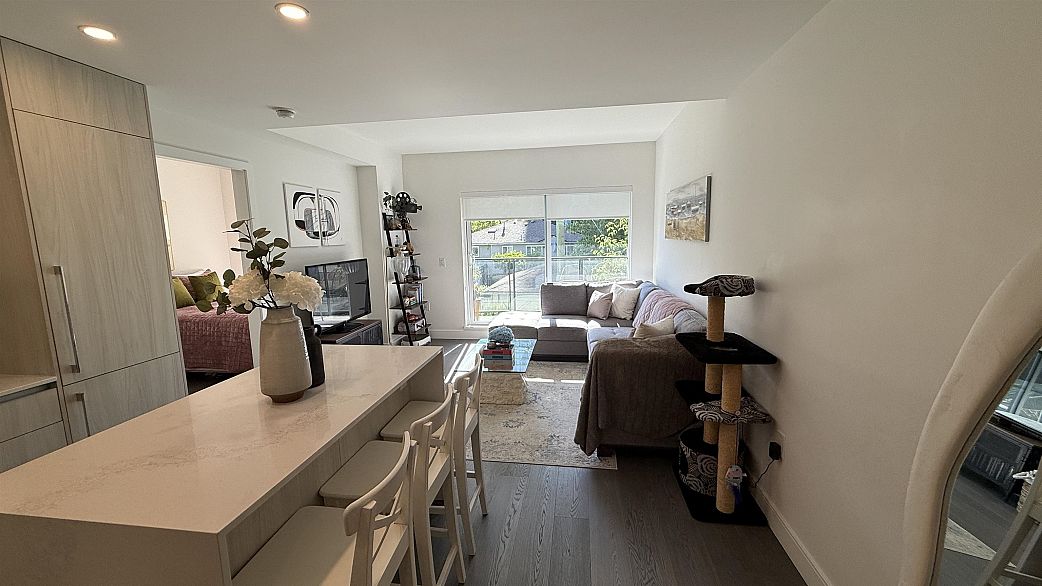 207 488 W 58th Avenue