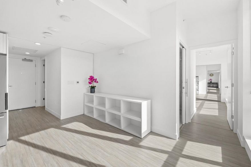 578 438 W King Edward Avenue