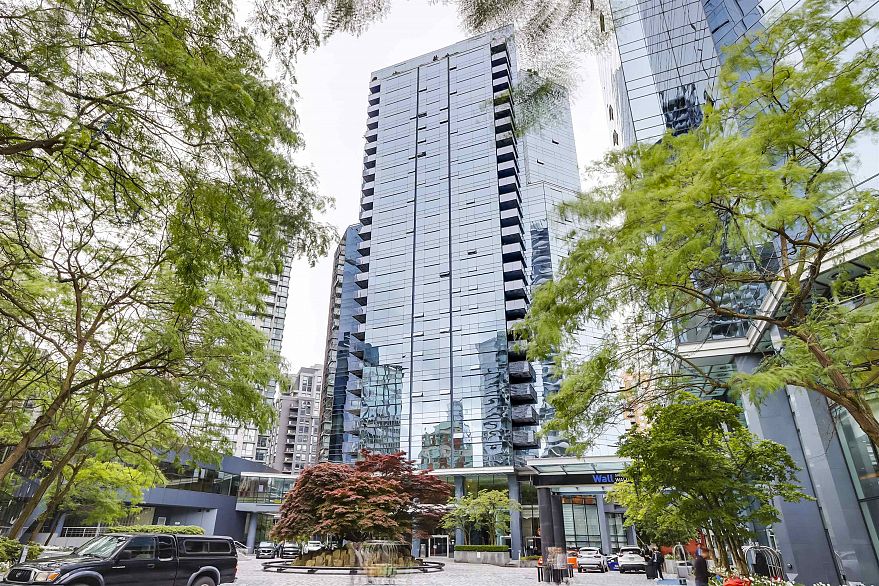 1404 1050 Burrard Street