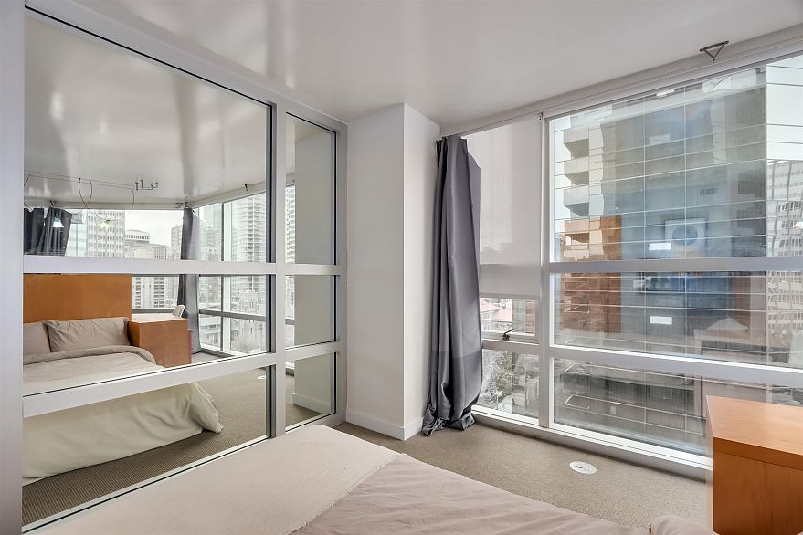 1404 1050 Burrard Street