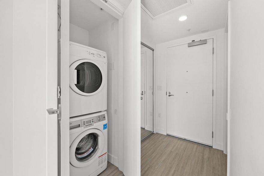 578 438 W King Edward Avenue