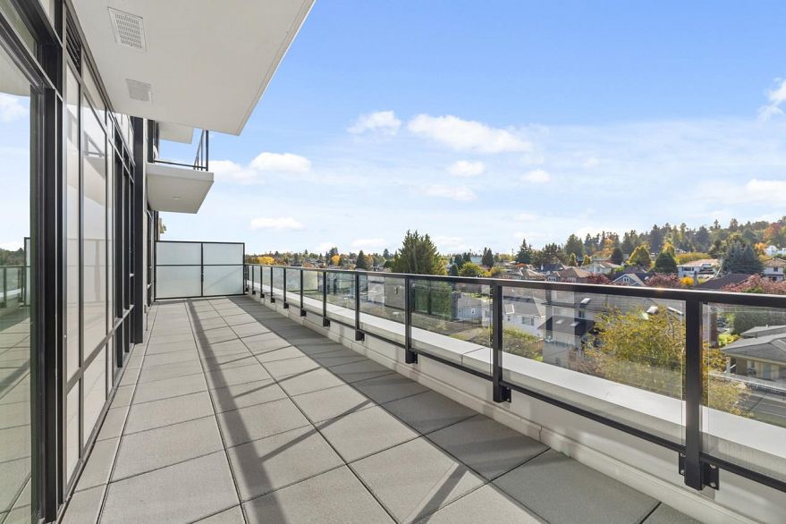 578 438 W King Edward Avenue