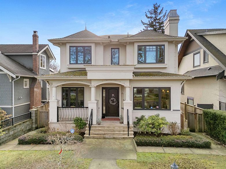 2756 W 38th Avenue