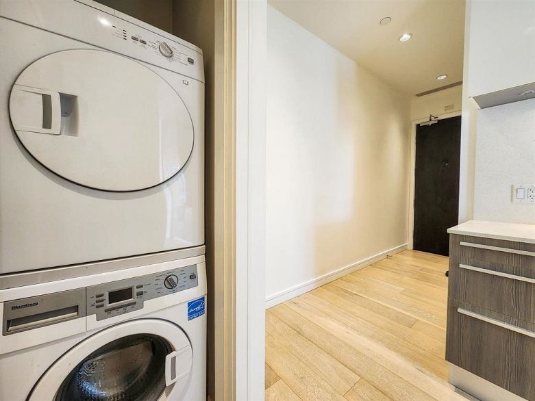 1006 1221 Bidwell Street