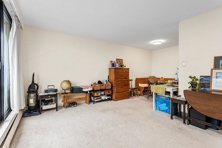 1202 1330 Harwood Street