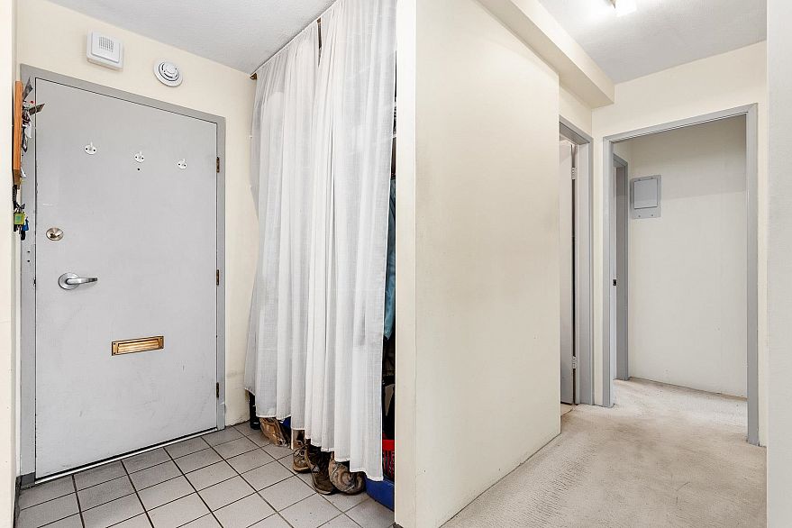 1202 1330 Harwood Street