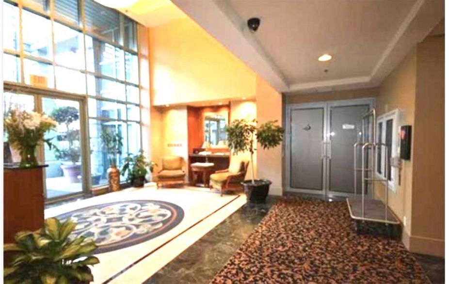 207 1889 Alberni Street