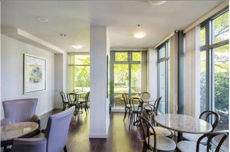 207 1889 Alberni Street