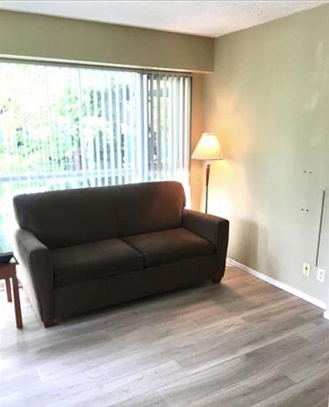 207 1889 Alberni Street