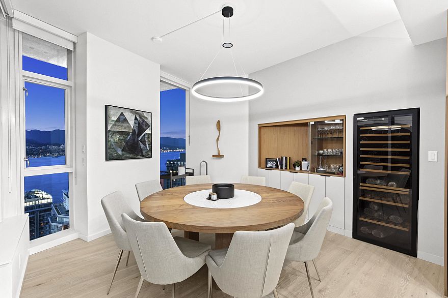 3701 1211 Melville Street