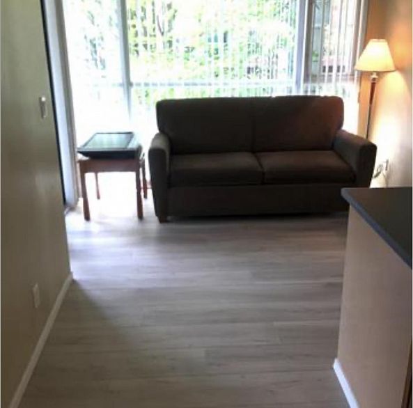 207 1889 Alberni Street