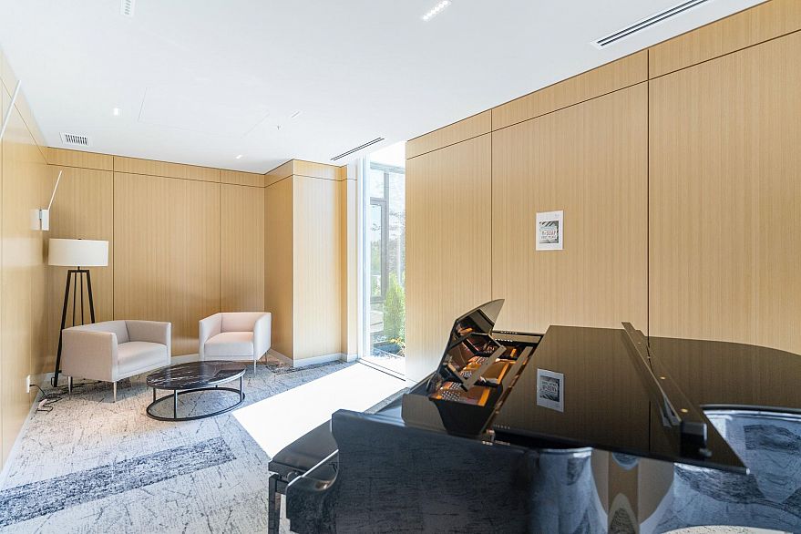 1604 5629 Birney Avenue