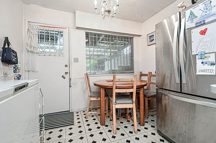 6021 Commercial Street